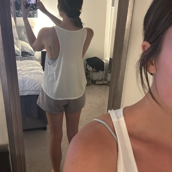 Lululemon tank top - Picture 2 of 3